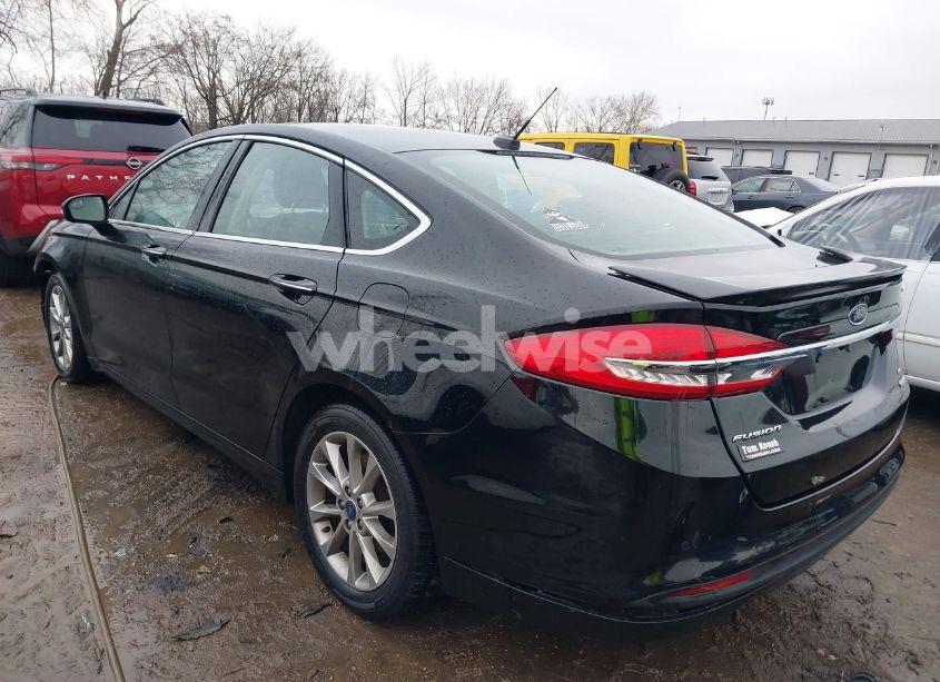 Photo 3 of 2017 Ford Fusion SE (VIN 3FA6P0HD8HR341161)