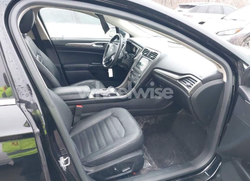 Photo 5 of 2017 Ford Fusion SE (VIN 3FA6P0HD8HR341161)