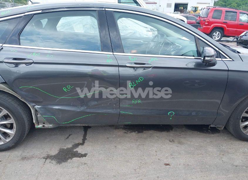 Photo 18 of 2017 Ford Fusion SE (VIN 3FA6P0HD8HR405649)