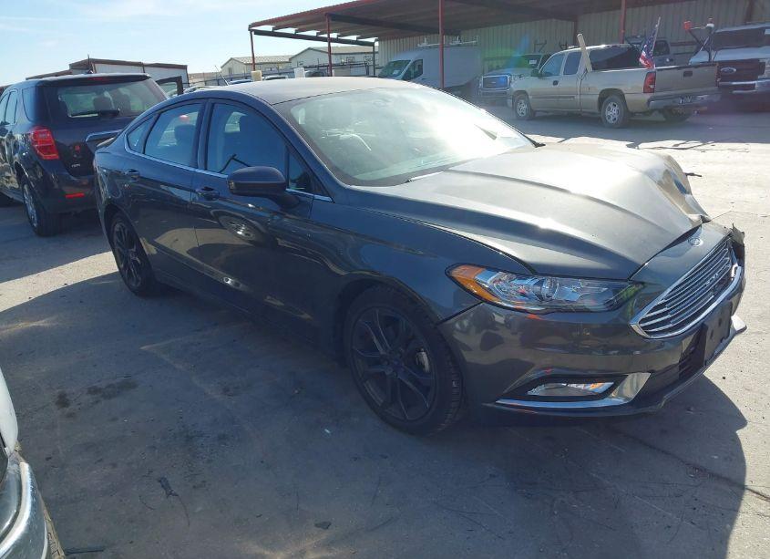 2018 Ford Fusion SE (VIN 3FA6P0HD8JR153973) main photo