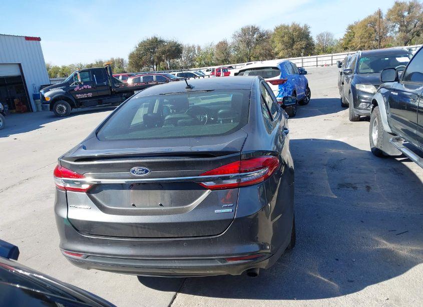 Photo 16 of 2018 Ford Fusion SE (VIN 3FA6P0HD8JR153973)