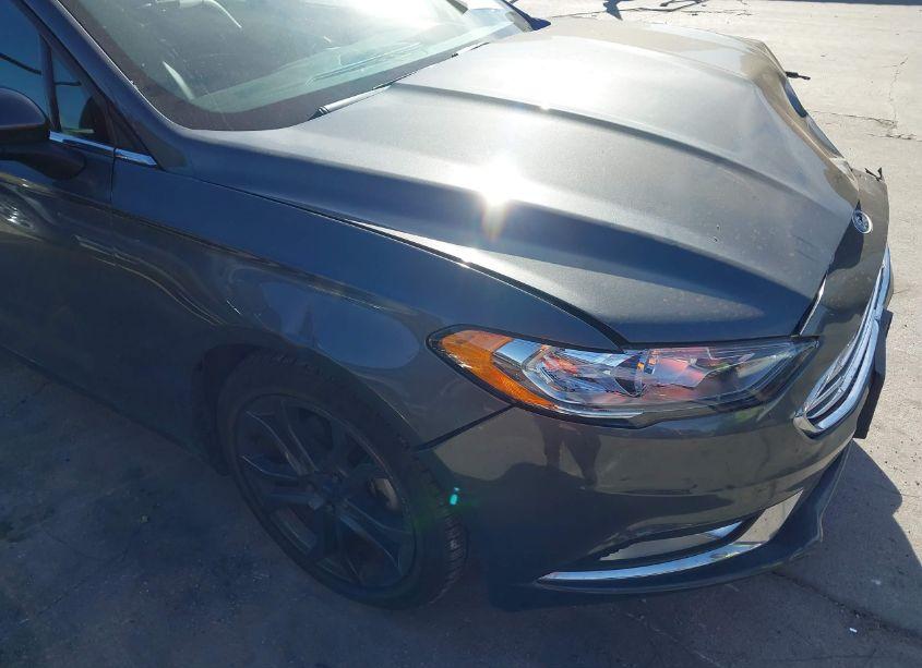 Photo 17 of 2018 Ford Fusion SE (VIN 3FA6P0HD8JR153973)
