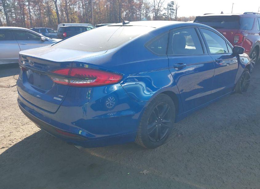 Photo 4 of 2018 Ford Fusion SE (VIN 3FA6P0HD8JR156503)