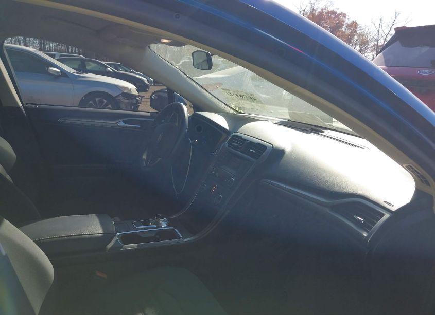 Photo 5 of 2018 Ford Fusion SE (VIN 3FA6P0HD8JR156503)