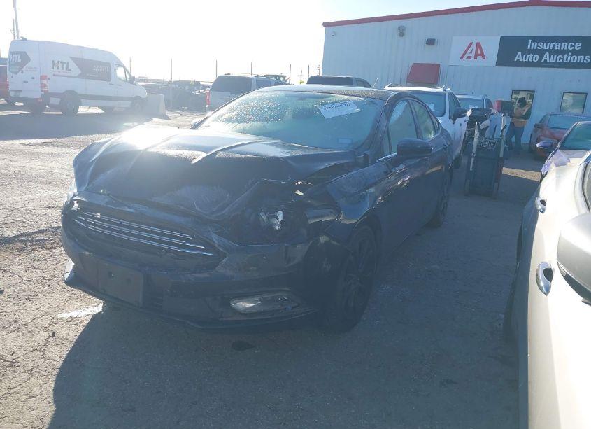 Photo 2 of 2018 Ford Fusion SE (VIN 3FA6P0HD8JR167632)
