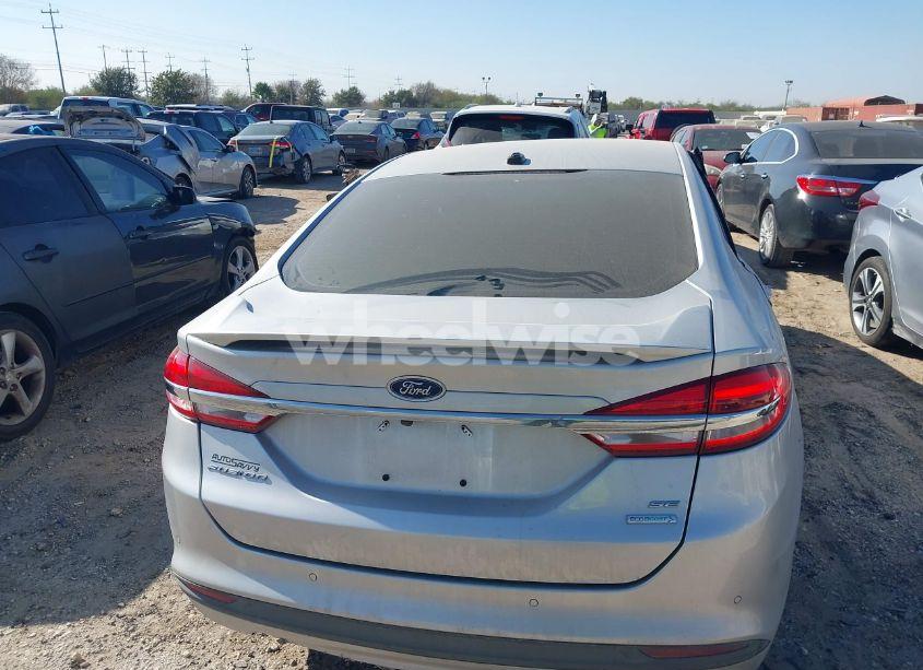 Photo 15 of 2018 Ford Fusion SE (VIN 3FA6P0HD8JR167744)