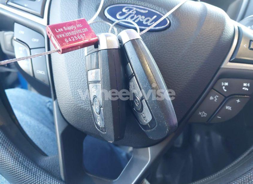 Photo 11 of 2018 Ford Fusion SE (VIN 3FA6P0HD8JR202251)