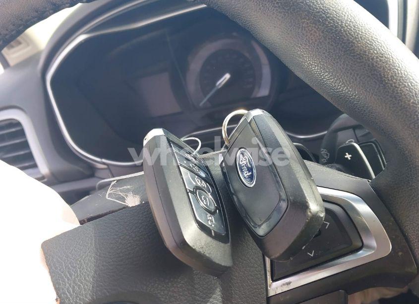 Photo 11 of 2018 Ford Fusion SE (VIN 3FA6P0HD8JR210852)