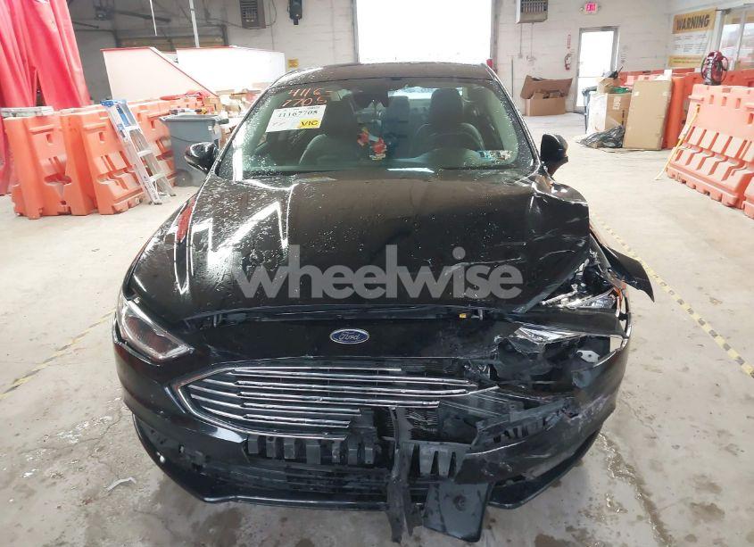 Photo 12 of 2018 Ford Fusion SE (VIN 3FA6P0HD8JR228199)
