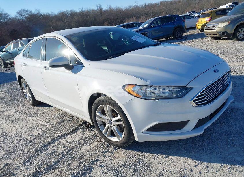 2018 Ford Fusion SE (VIN 3FA6P0HD8JR228882) main photo