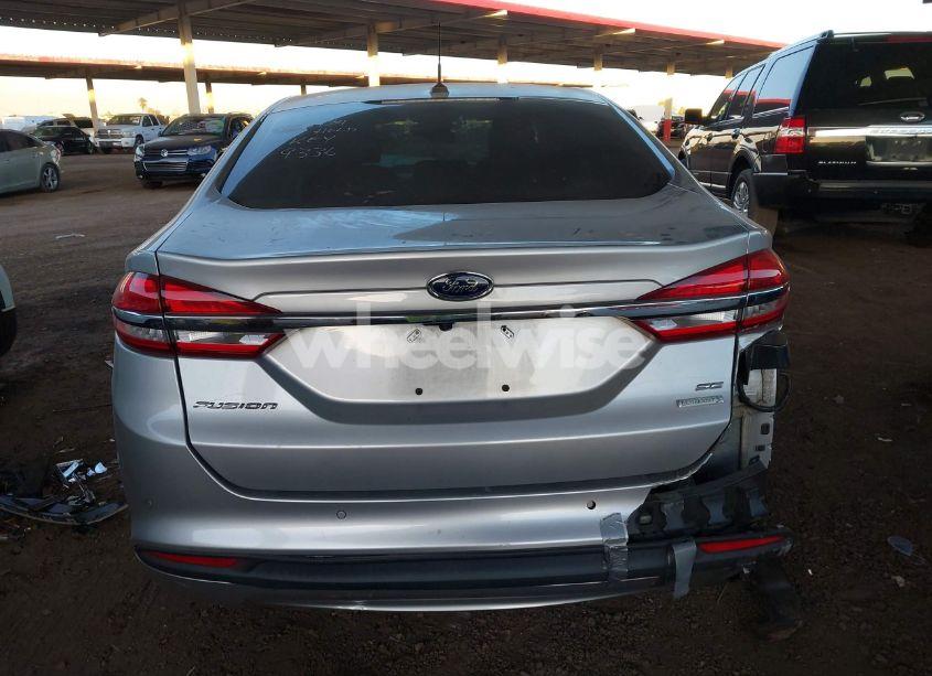 Photo 16 of 2018 Ford Fusion SE (VIN 3FA6P0HD8JR229336)