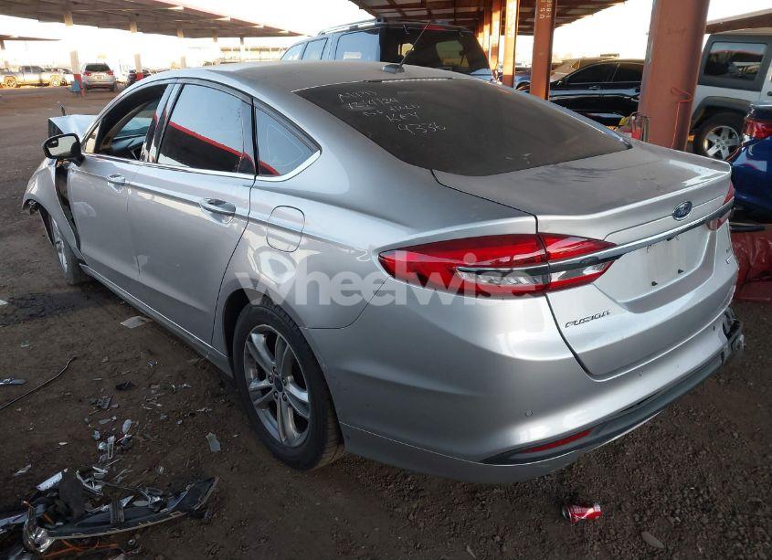 Photo 3 of 2018 Ford Fusion SE (VIN 3FA6P0HD8JR229336)