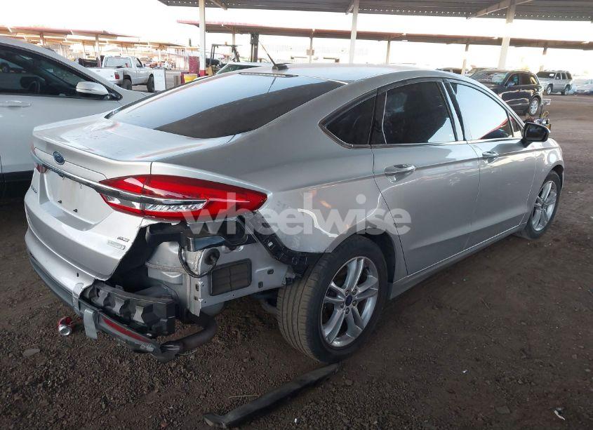 Photo 4 of 2018 Ford Fusion SE (VIN 3FA6P0HD8JR229336)