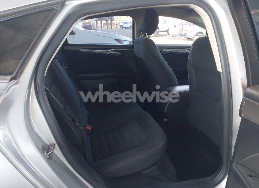 Photo 8 of 2018 Ford Fusion SE (VIN 3FA6P0HD8JR229336)