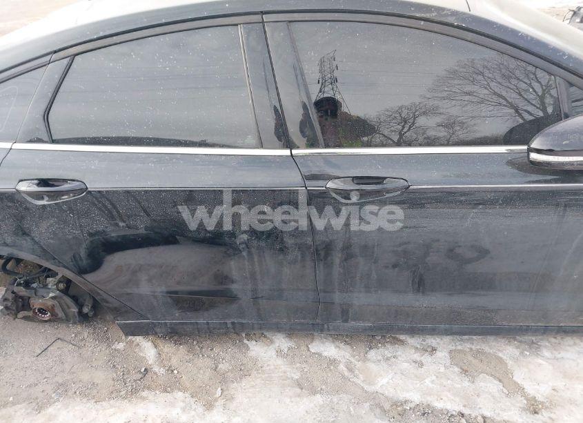 Photo 13 of 2018 Ford Fusion SE (VIN 3FA6P0HD8JR229756)