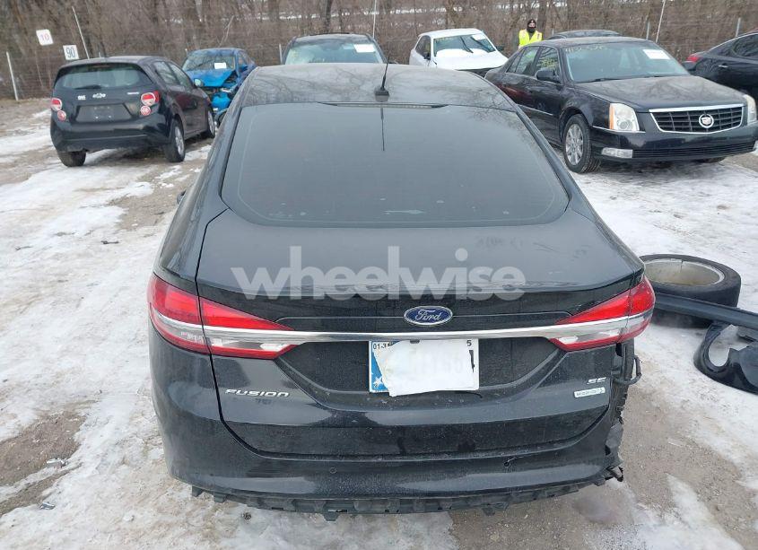 Photo 19 of 2018 Ford Fusion SE (VIN 3FA6P0HD8JR229756)