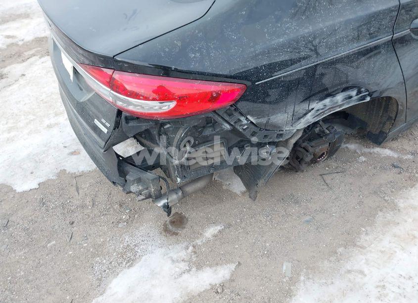 Photo 6 of 2018 Ford Fusion SE (VIN 3FA6P0HD8JR229756)