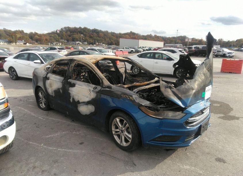 2018 Ford Fusion SE (VIN 3FA6P0HD8JR231622) main photo