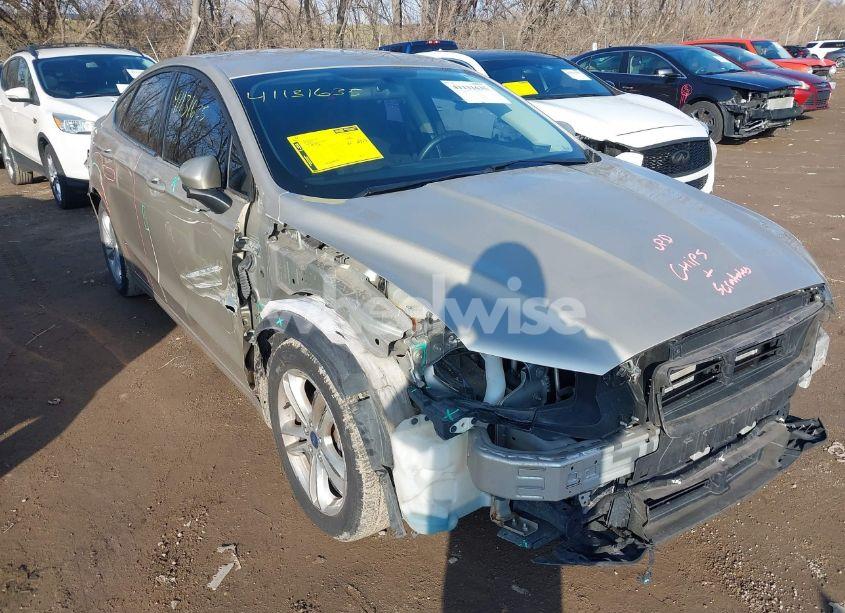 2018 Ford Fusion SE (VIN 3FA6P0HD8JR238621) main photo