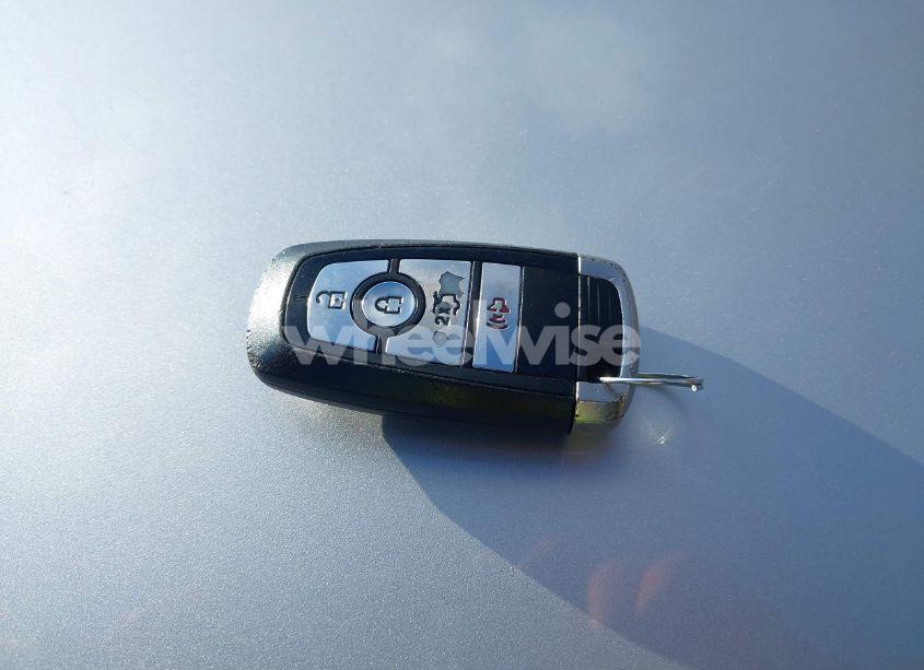 Photo 11 of 2018 Ford Fusion SE (VIN 3FA6P0HD8JR238621)