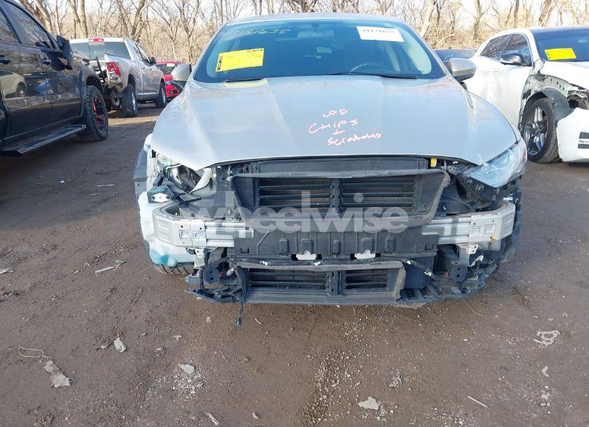 Photo 6 of 2018 Ford Fusion SE (VIN 3FA6P0HD8JR238621)