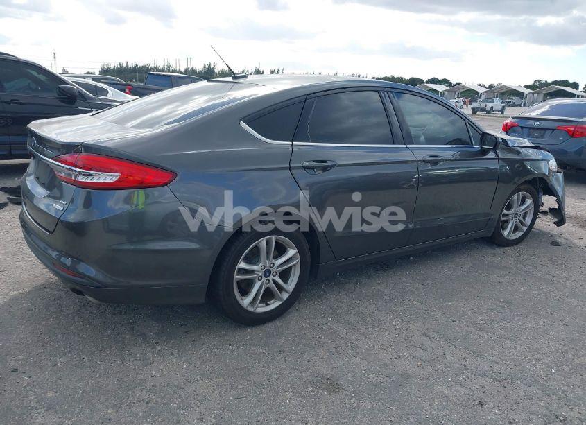 Photo 4 of 2018 Ford Fusion SE (VIN 3FA6P0HD8JR257217)