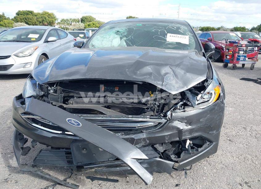 Photo 6 of 2018 Ford Fusion SE (VIN 3FA6P0HD8JR257217)