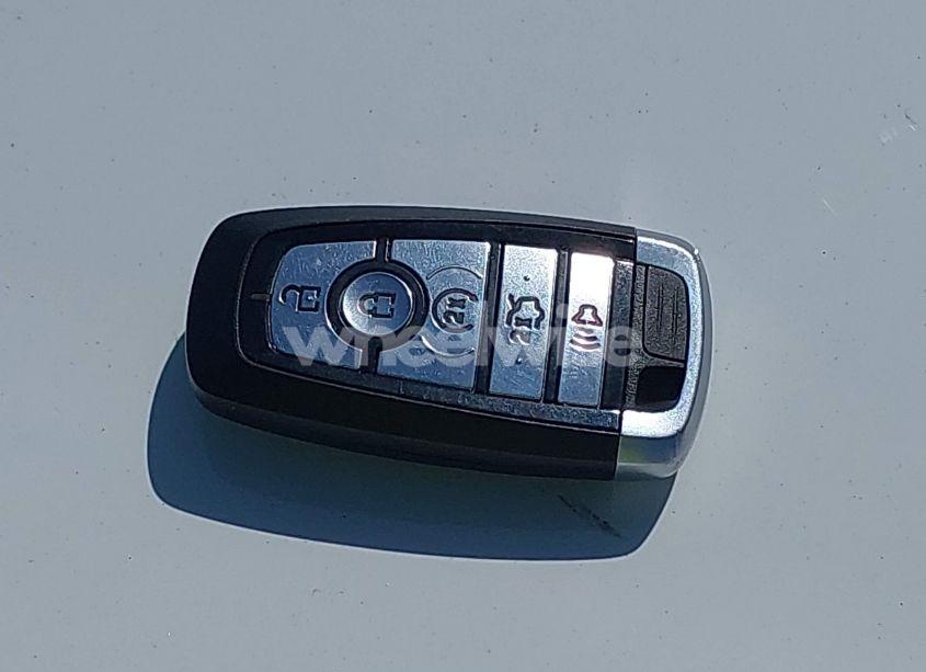 Photo 11 of 2018 Ford Fusion SE (VIN 3FA6P0HD8JR268590)