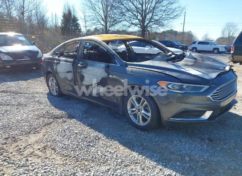 2018 Ford Fusion SE (VIN 3FA6P0HD8JR277855) main photo