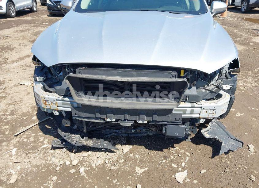 Photo 6 of 2019 Ford Fusion SE (VIN 3FA6P0HD8KR145891)
