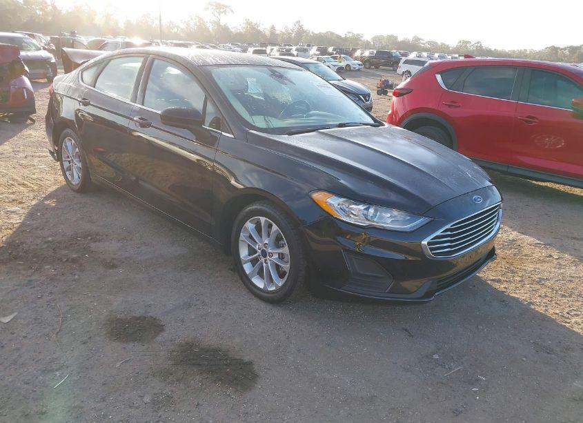 2019 Ford Fusion SE (VIN 3FA6P0HD8KR154364) main photo
