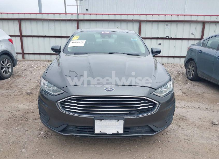 Photo 12 of 2019 Ford Fusion SE (VIN 3FA6P0HD8KR160990)