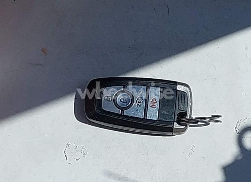 Photo 11 of 2019 Ford Fusion SE (VIN 3FA6P0HD8KR175506)