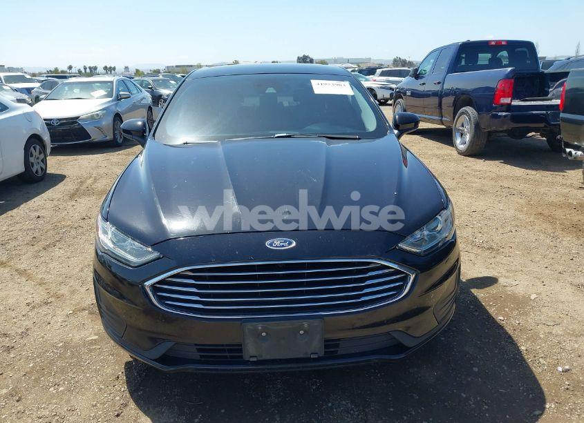 Photo 12 of 2019 Ford Fusion SE (VIN 3FA6P0HD8KR175506)