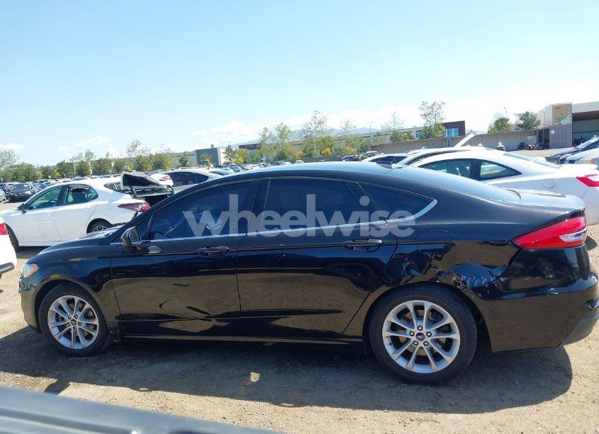 Photo 14 of 2019 Ford Fusion SE (VIN 3FA6P0HD8KR175506)