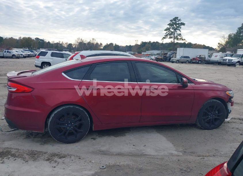 Photo 13 of 2019 Ford Fusion SE (VIN 3FA6P0HD8KR229239)