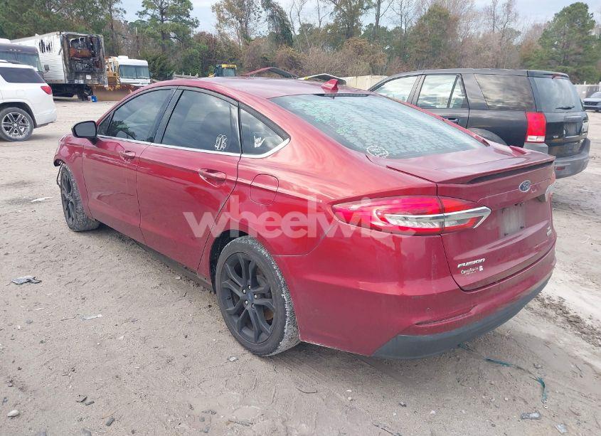 Photo 3 of 2019 Ford Fusion SE (VIN 3FA6P0HD8KR229239)
