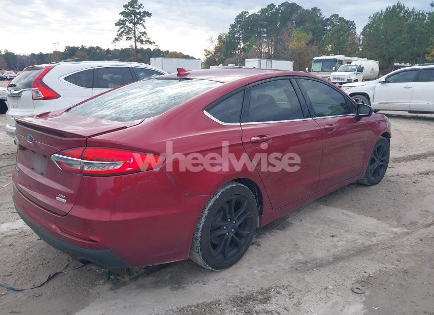 Photo 4 of 2019 Ford Fusion SE (VIN 3FA6P0HD8KR229239)