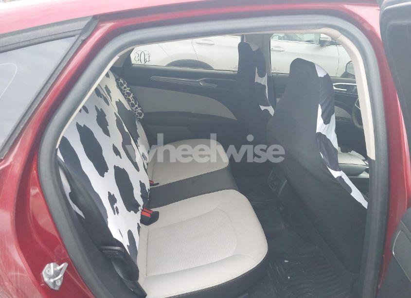 Photo 8 of 2019 Ford Fusion SE (VIN 3FA6P0HD8KR229239)