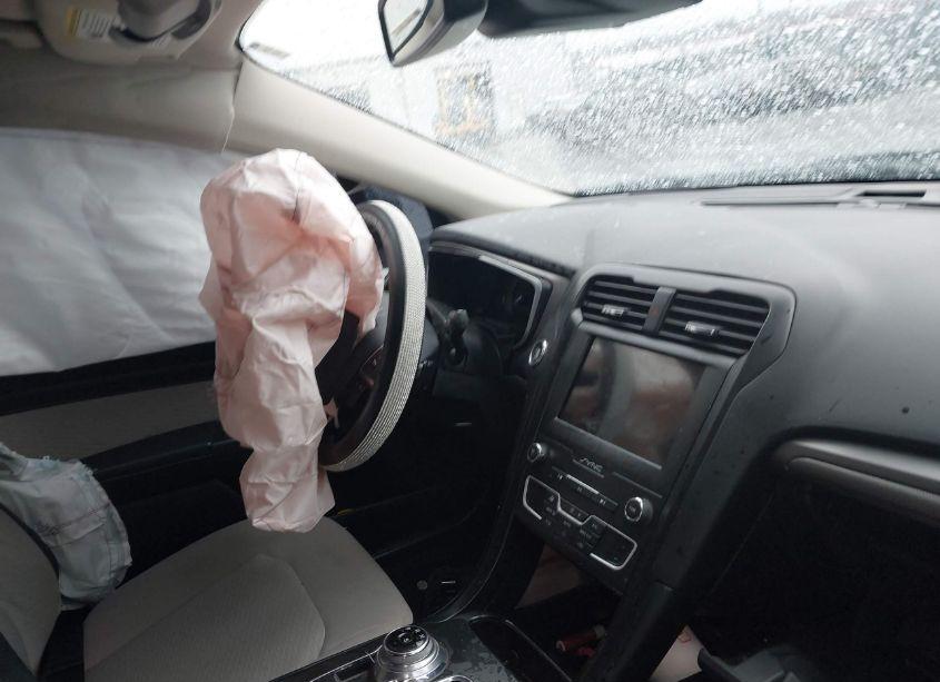 Photo 5 of 2019 Ford Fusion SE (VIN 3FA6P0HD8KR245344)