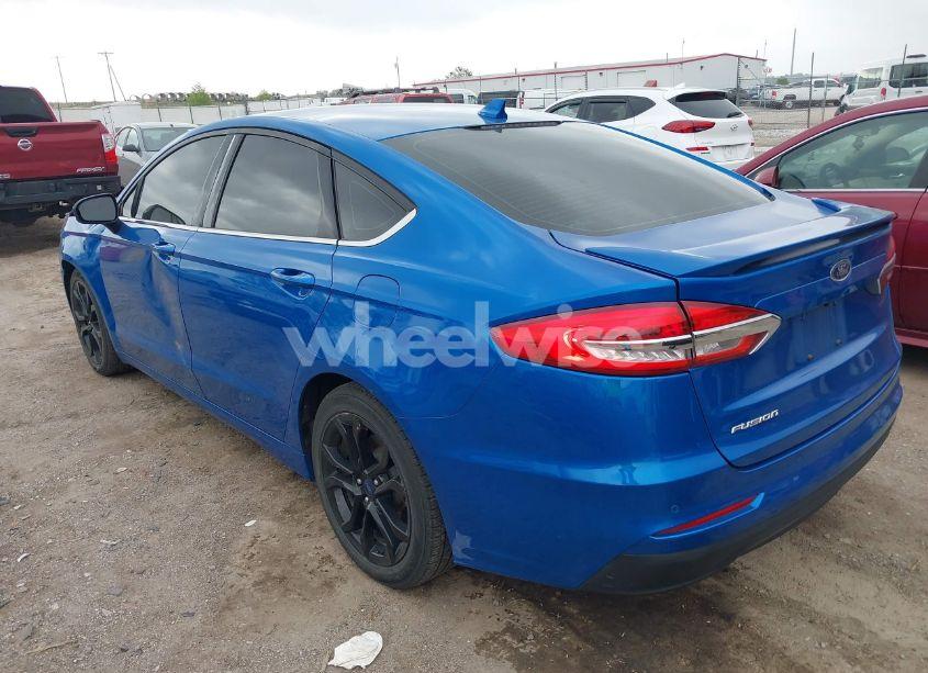 Photo 3 of 2019 Ford Fusion SE (VIN 3FA6P0HD8KR251595)