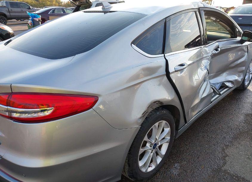 Photo 17 of 2020 Ford Fusion SE (VIN 3FA6P0HD8LR149912)