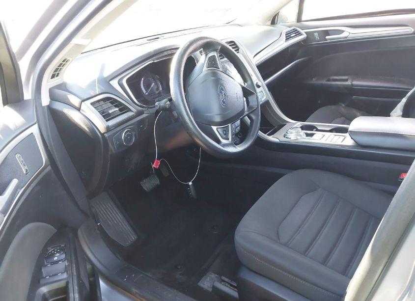 Photo 5 of 2020 Ford Fusion SE (VIN 3FA6P0HD8LR149912)