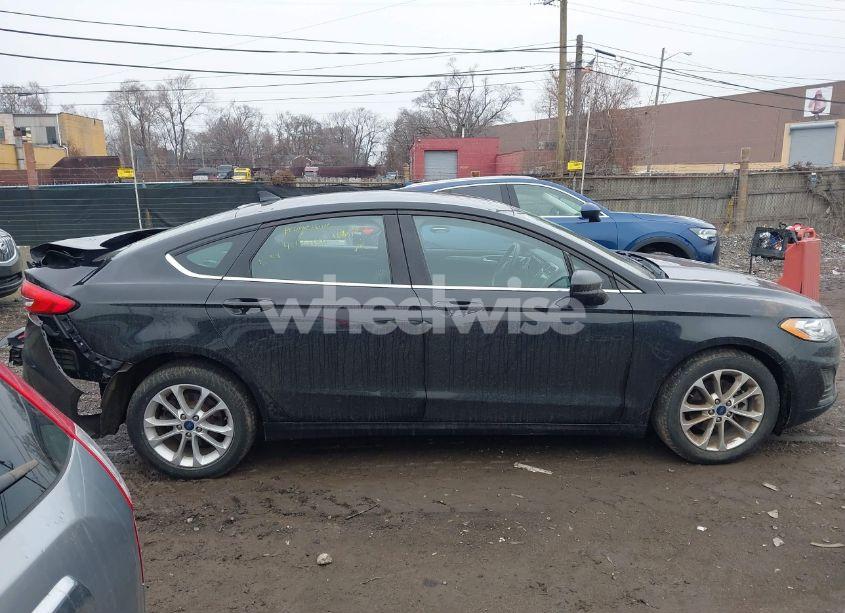 Photo 13 of 2020 Ford Fusion SE (VIN 3FA6P0HD8LR166967)