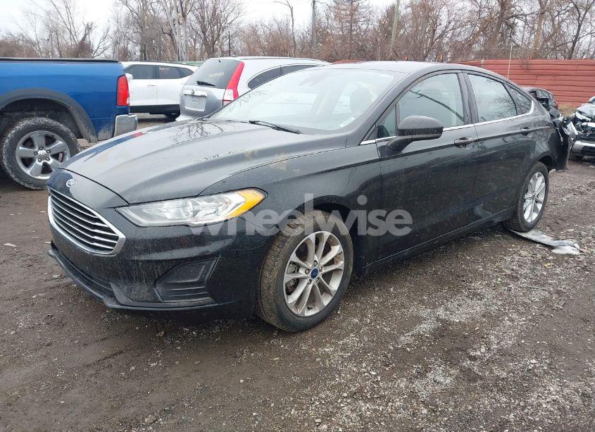 Photo 2 of 2020 Ford Fusion SE (VIN 3FA6P0HD8LR166967)