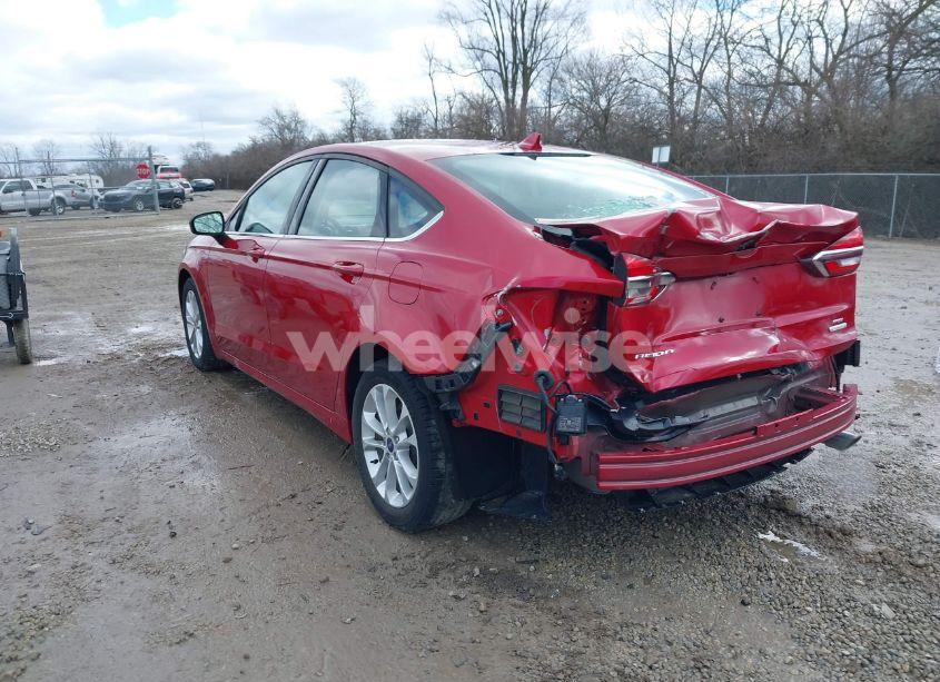 Photo 3 of 2020 Ford Fusion SE (VIN 3FA6P0HD8LR187043)