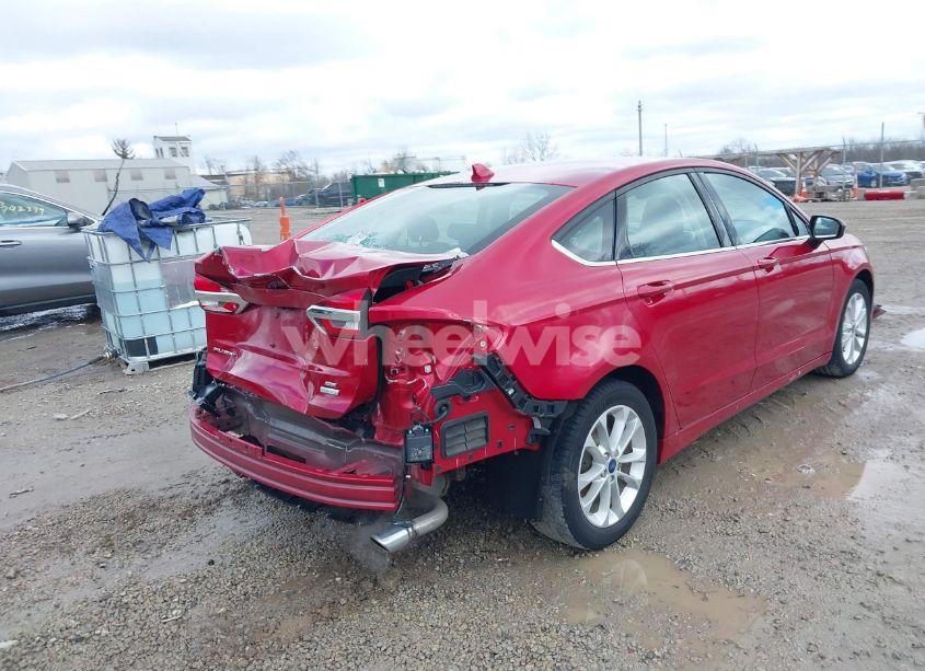 Photo 4 of 2020 Ford Fusion SE (VIN 3FA6P0HD8LR187043)