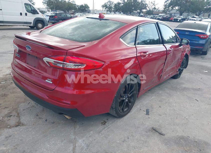 Photo 4 of 2020 Ford Fusion SE (VIN 3FA6P0HD8LR197538)