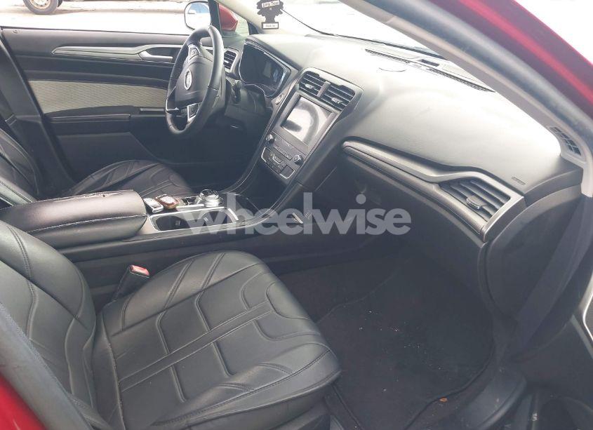 Photo 5 of 2020 Ford Fusion SE (VIN 3FA6P0HD8LR197538)