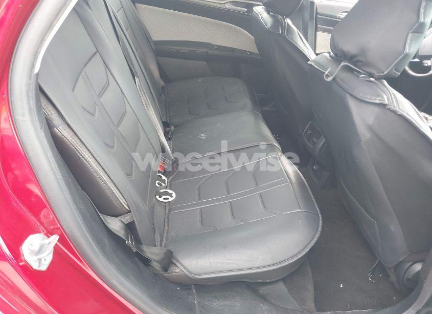 Photo 8 of 2020 Ford Fusion SE (VIN 3FA6P0HD8LR197538)